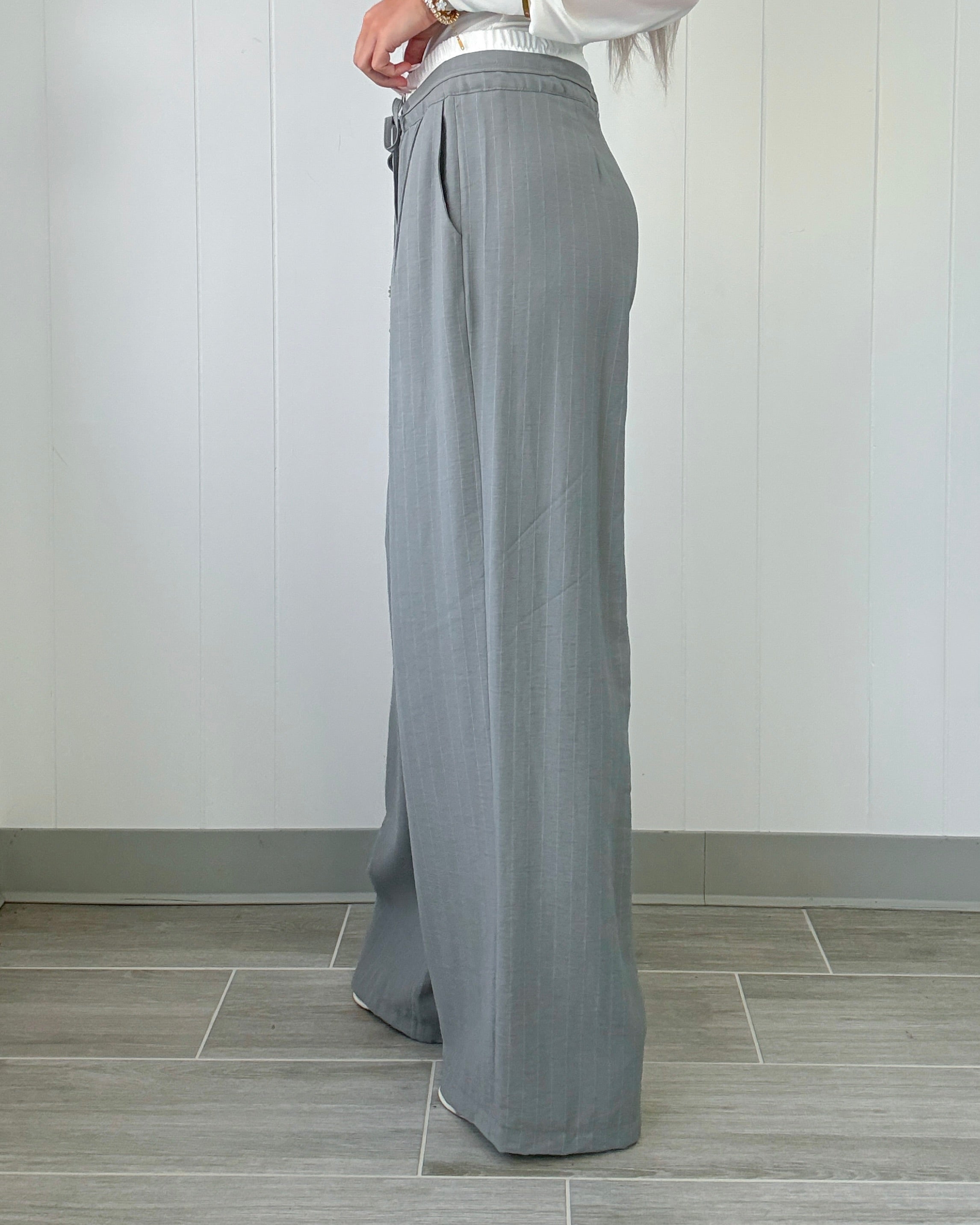 The Double Take Stripe Pants - Grey/Ivory