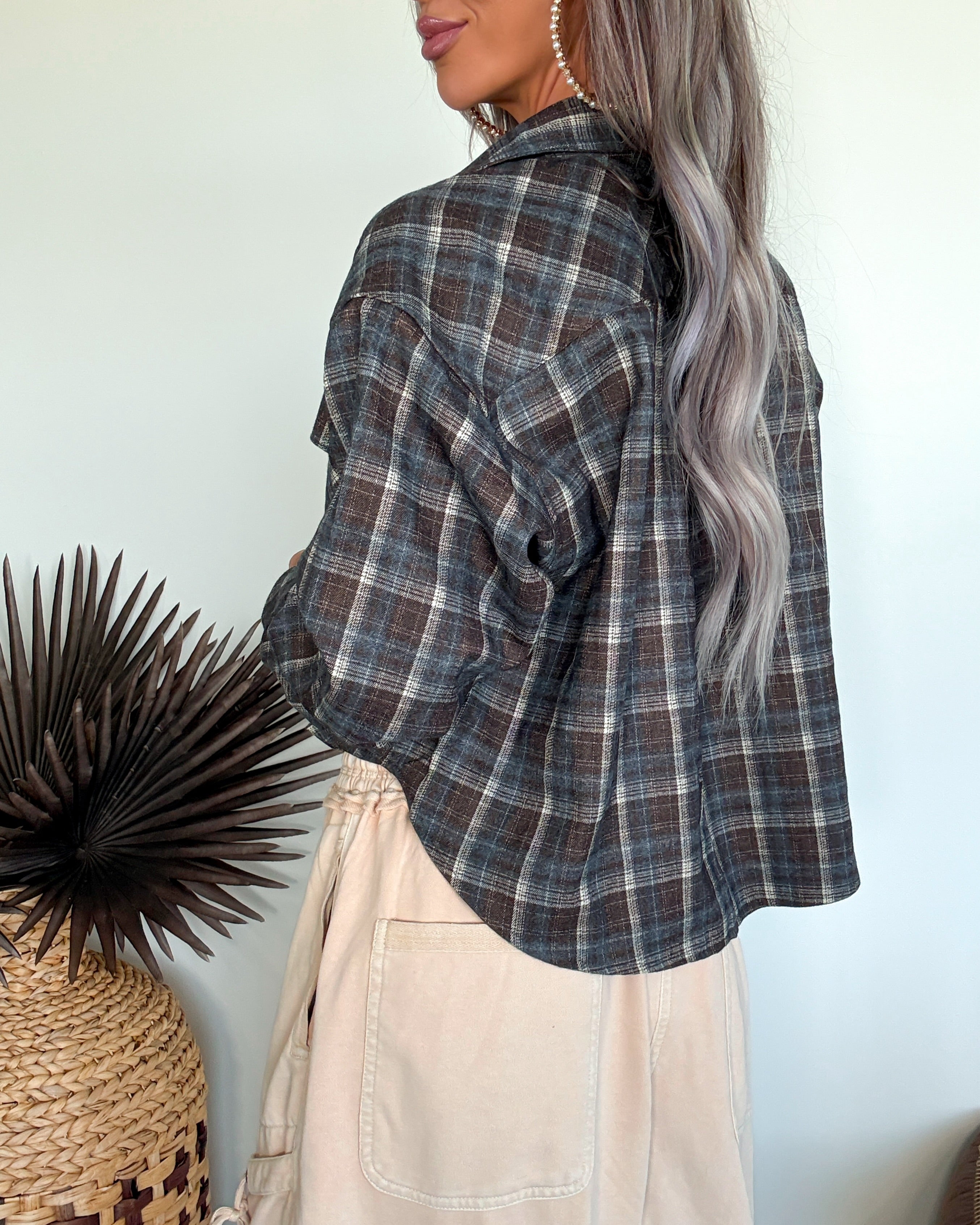 Cozy Cabin Plaid Button-Up Shirt - Mocha/Blue