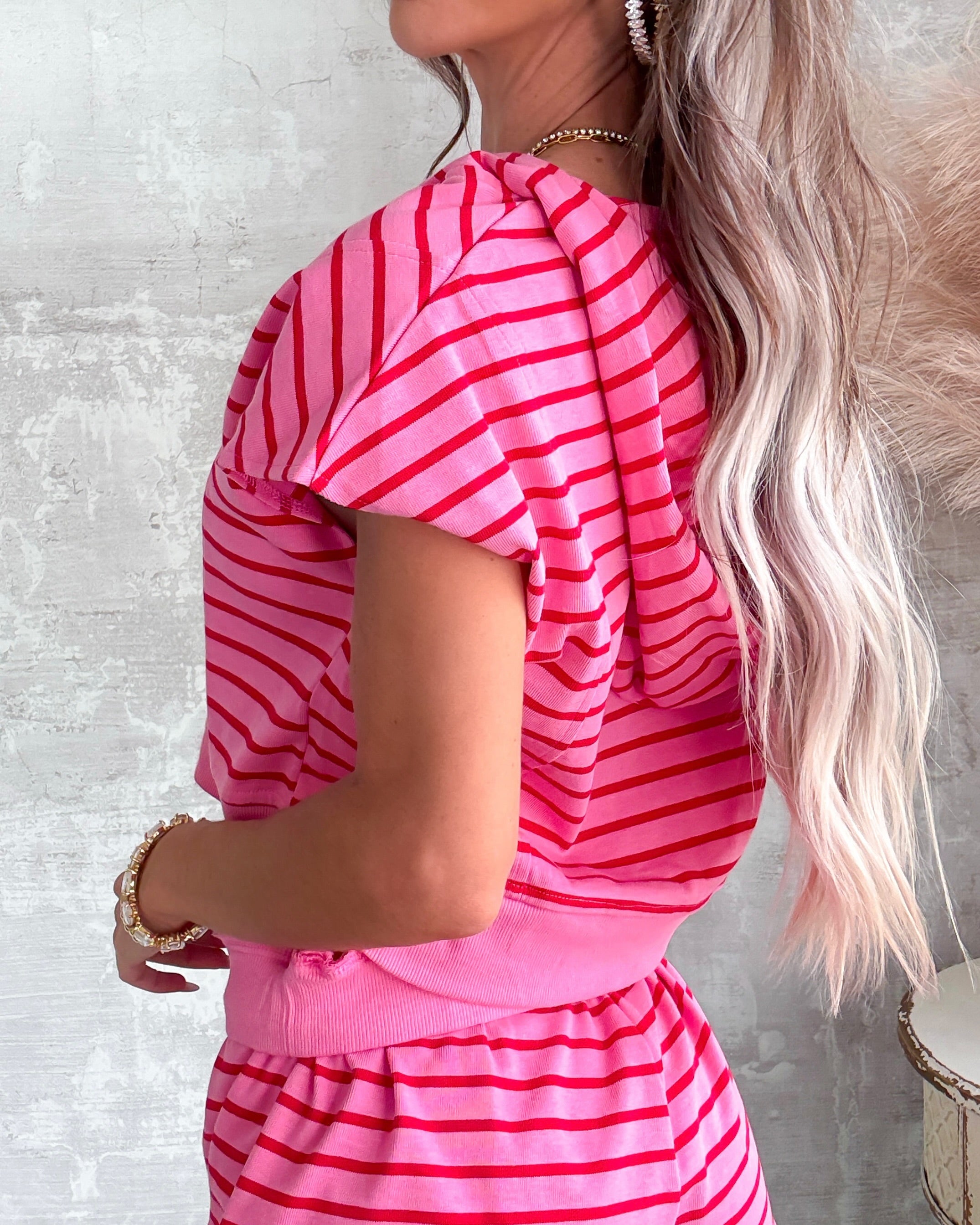 The Collins Lounge Cropped Sweatshirt Top - Pink