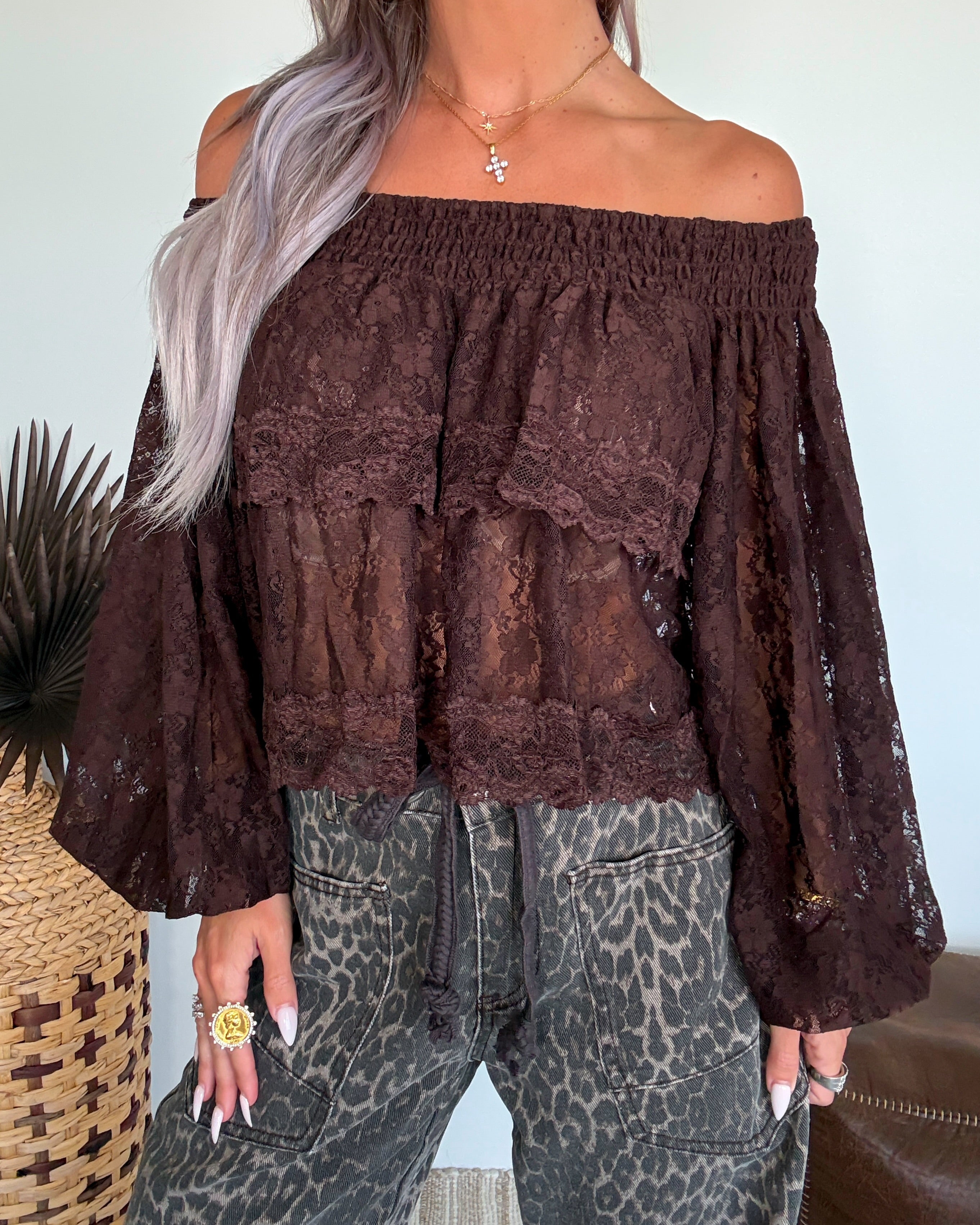 Lacey Daydream Balloon Sleeve Crop Top - Dark Brown
