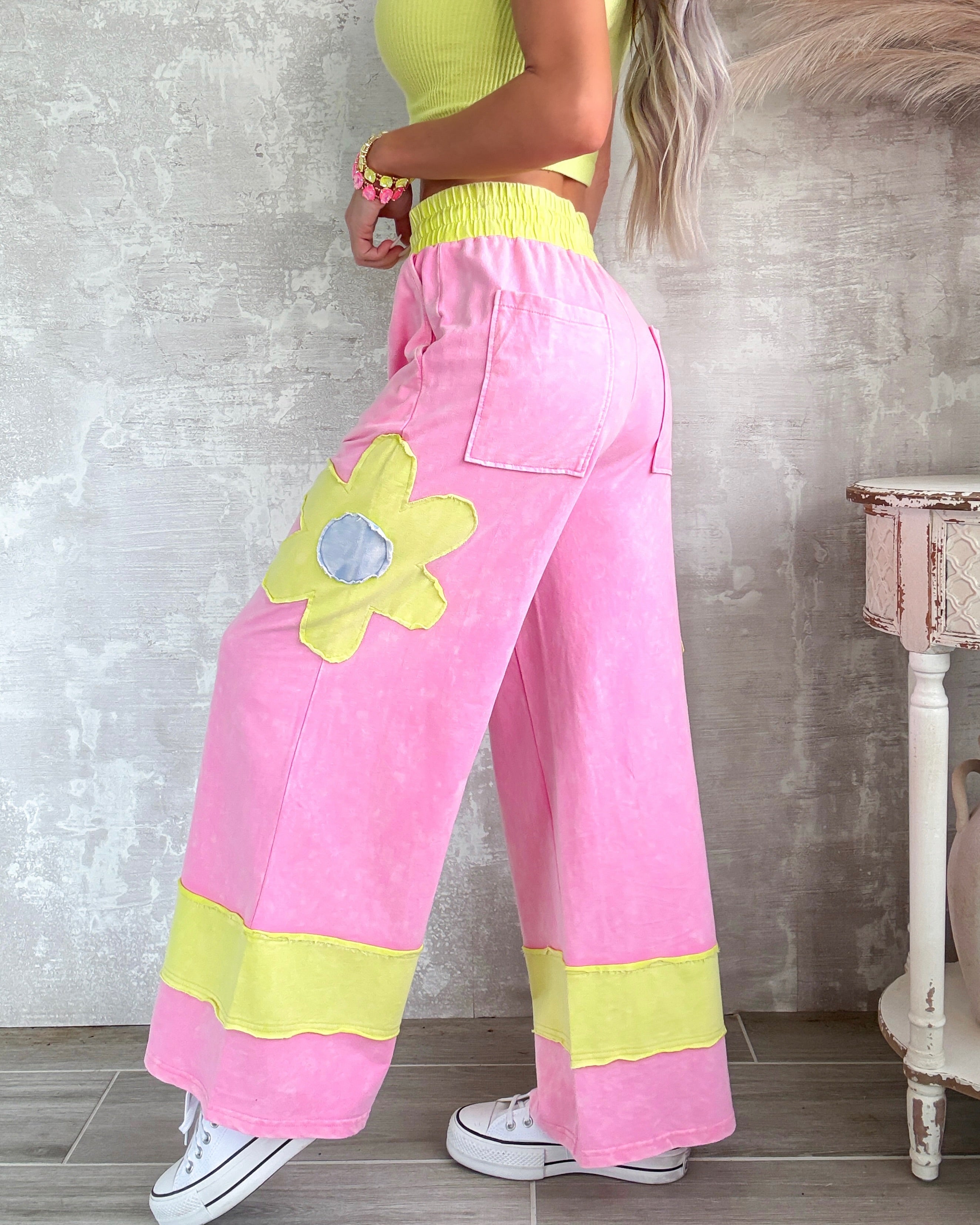 Petal Society Sweatpants - Pink