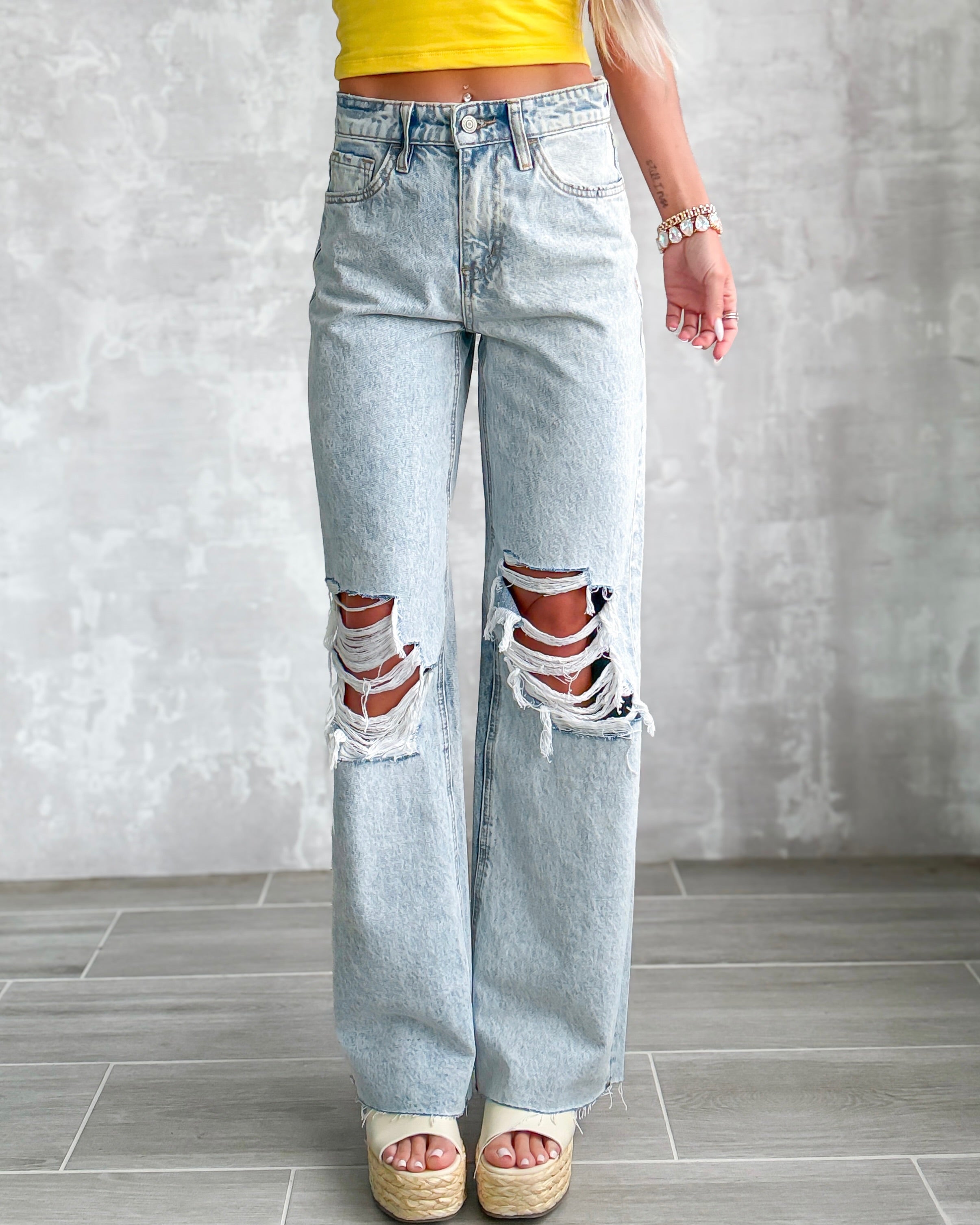 Devan Distressed Wide Leg Jeans - Light Wash