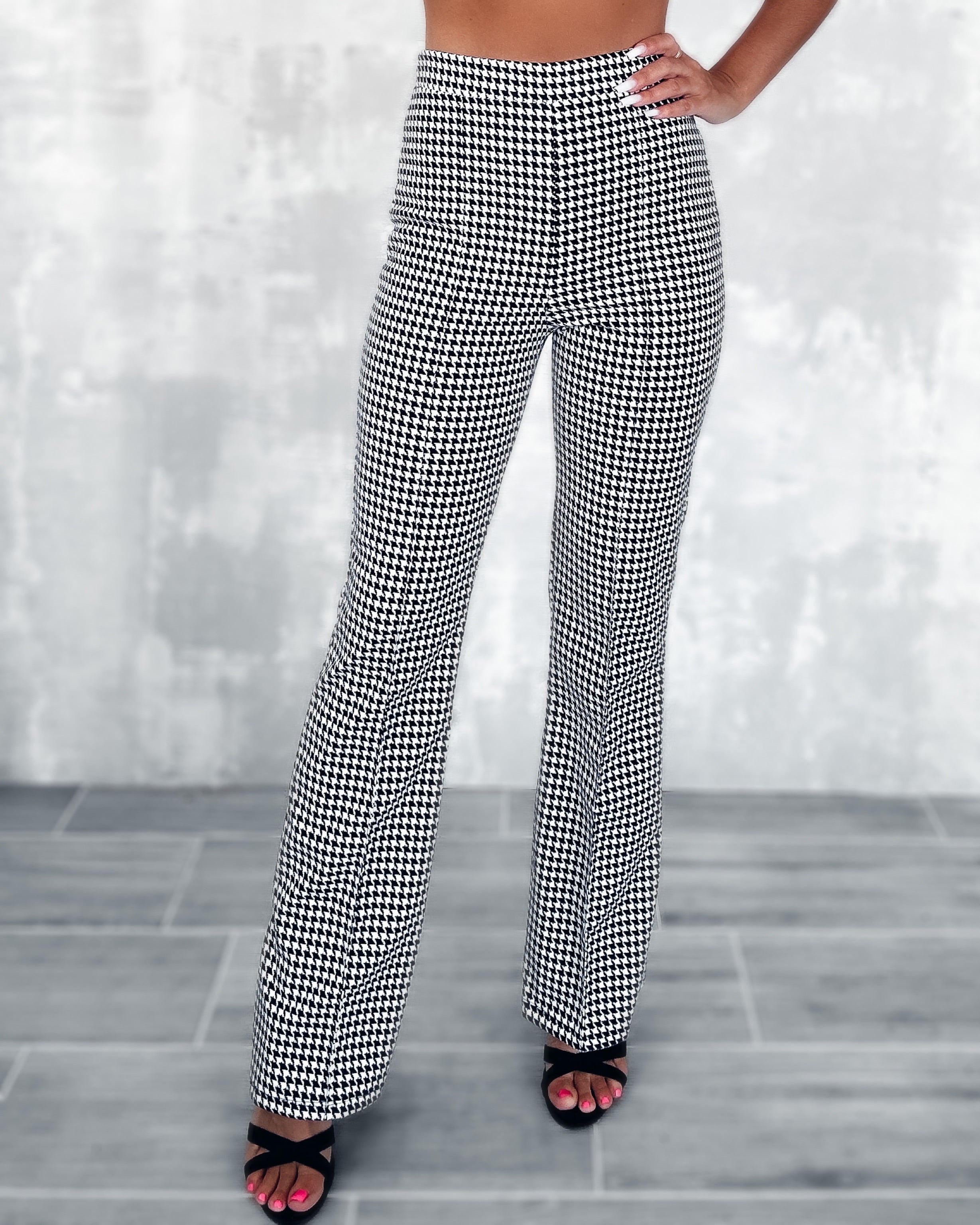 Classic Chic Checkered Pants - Black/White