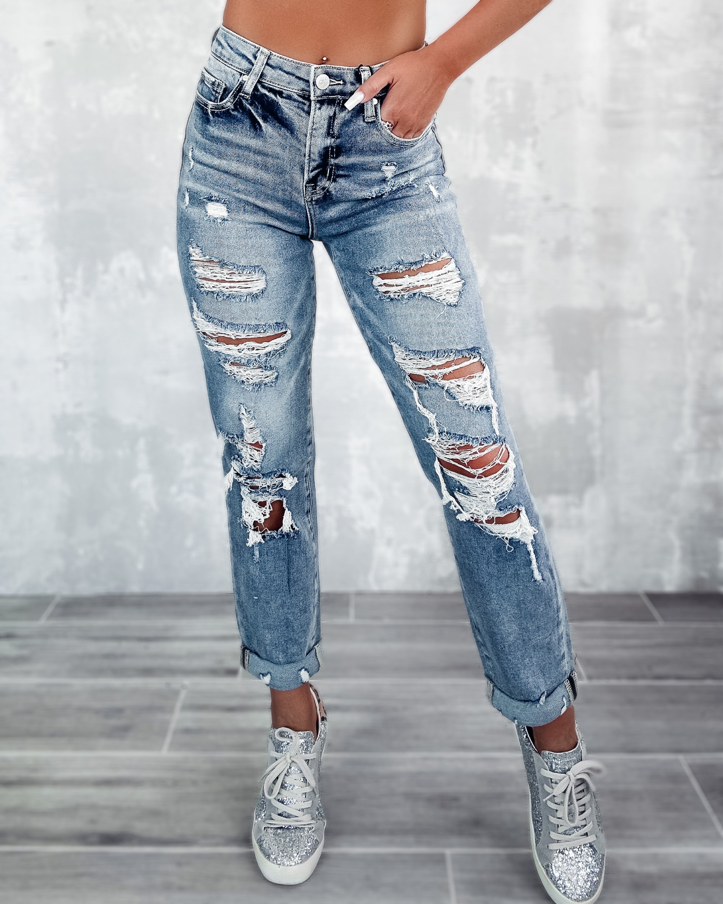 Ava Stretchy High Rise Girlfriend Jeans - Light